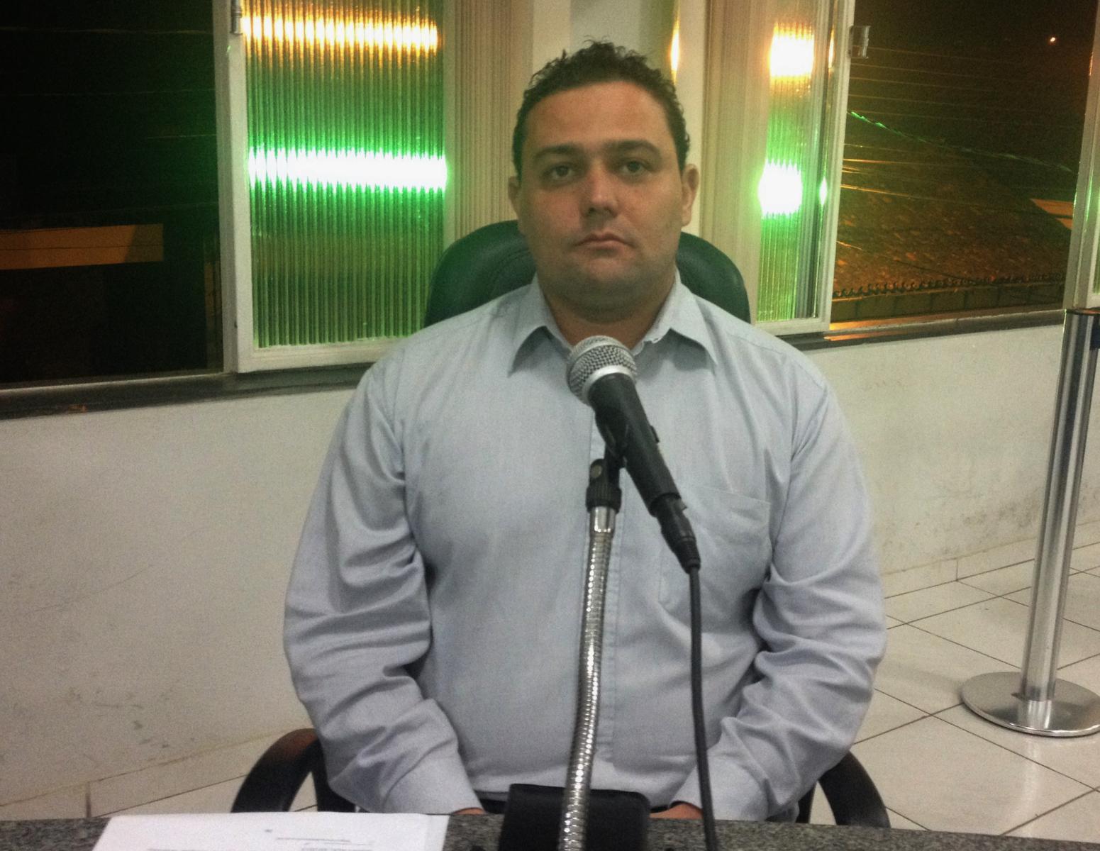 Indicação alerta para inspeção em pontes