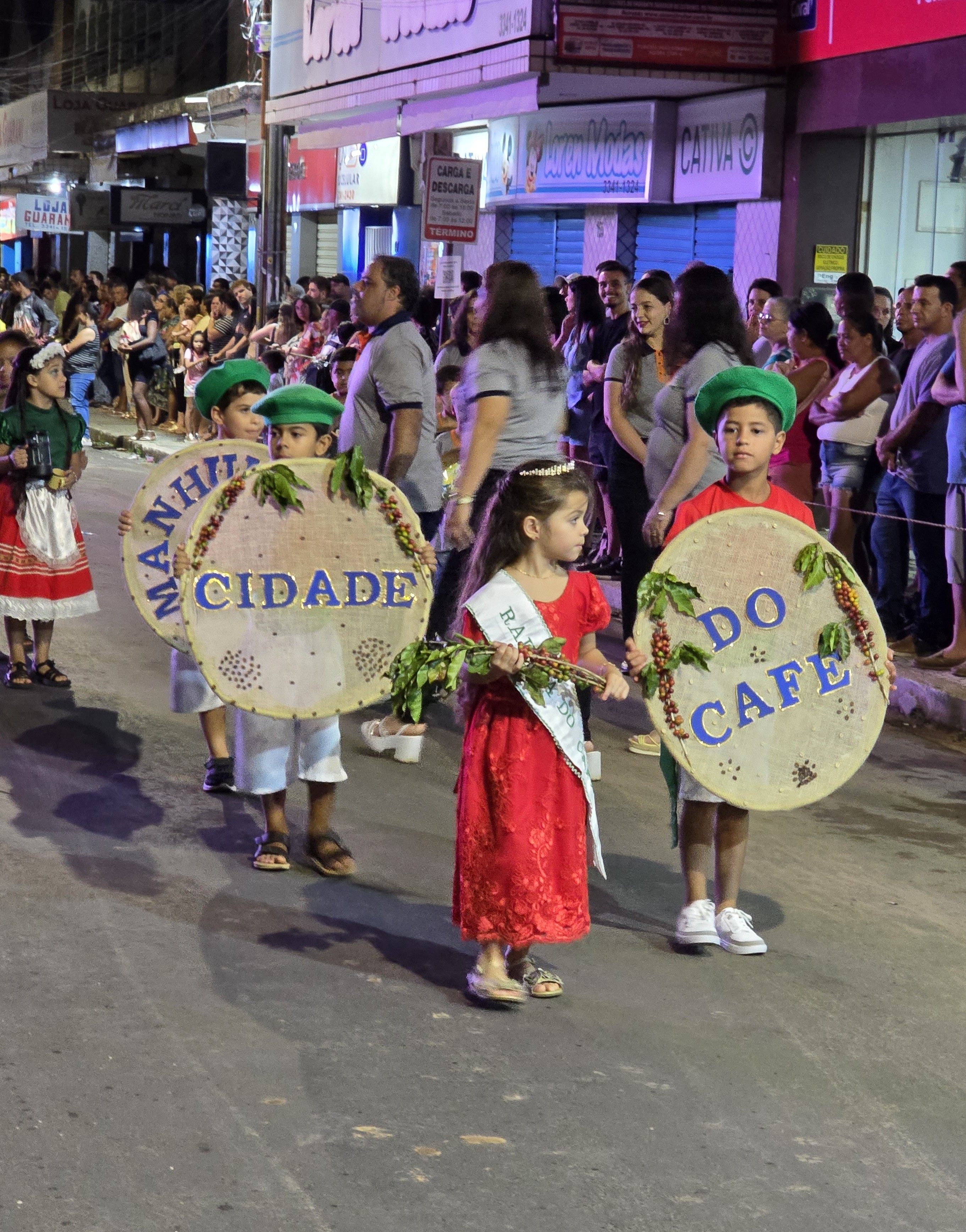 Desfile 101 anos Manhumirim 6