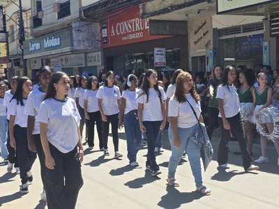 Desfile 16 março 2026 8