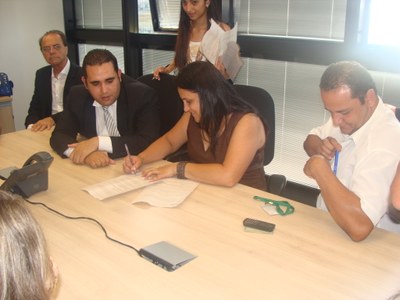 Manhumirim recebe convênio para construção da APAC