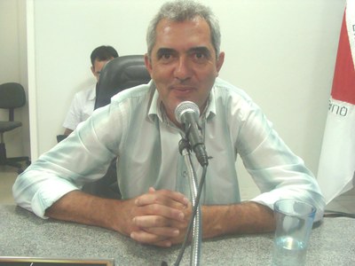 Placa indicativa e cerca podem mostrar onde vai ser ETE