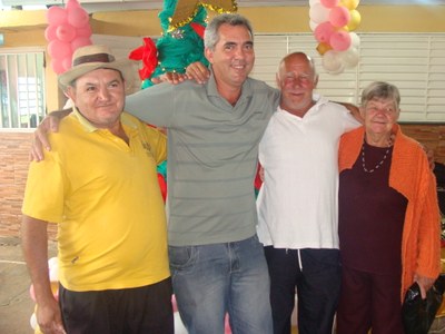 CAPS de Manhumirim faz festa de Natal