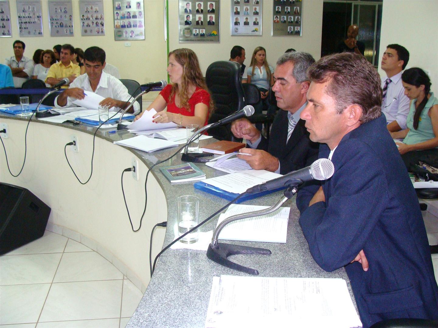 Da direita para a esquerda, vereadores Dalbino Cler, Benísio Arbuini, Ana Paula Destro e Rodrigo Soares.