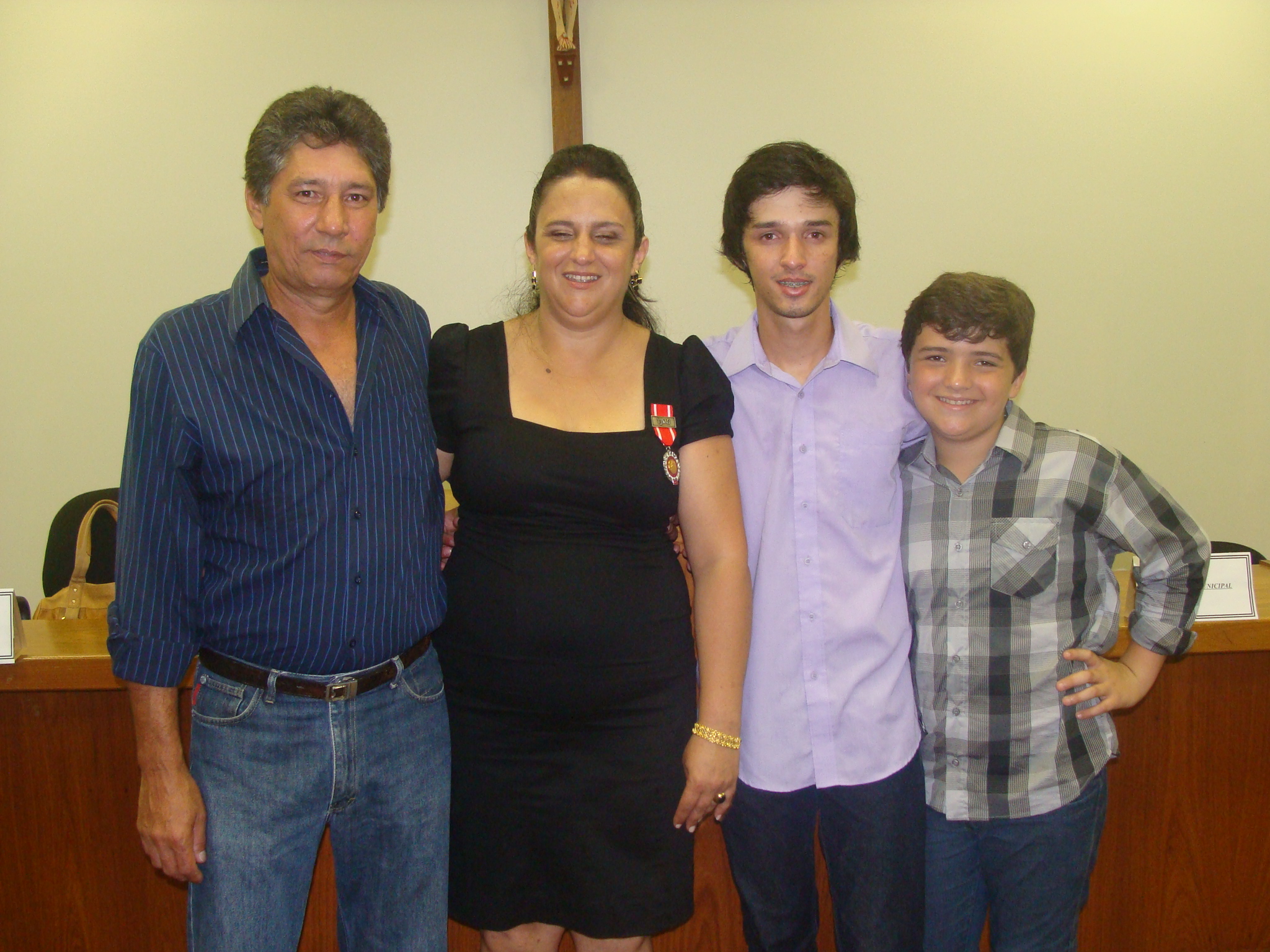 Justiça de Manhumirim entrega Medalha Desembargador Hélio Costa