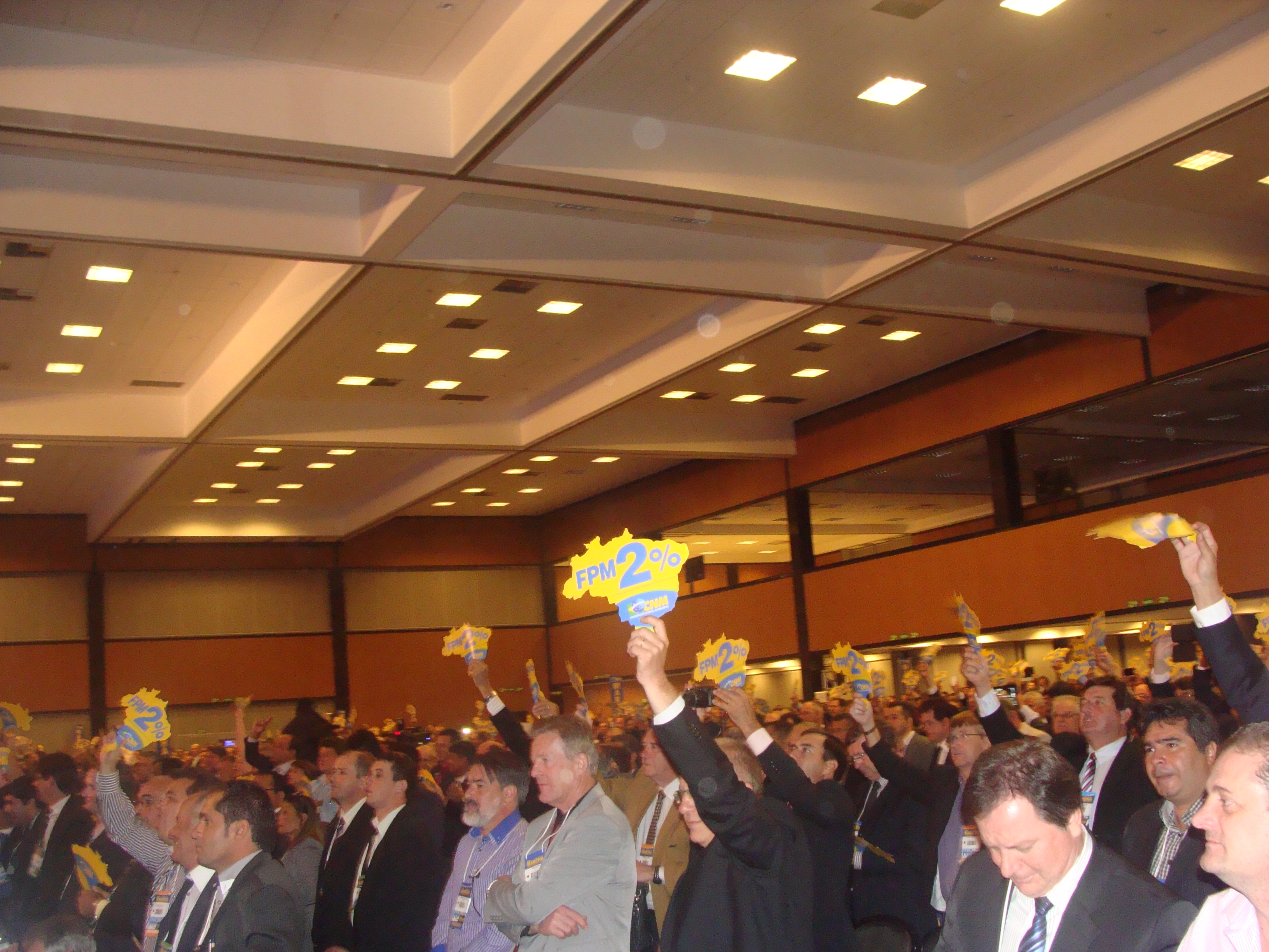 Câmara de Manhumirim participa da Marcha pelos Municípios em Brasília