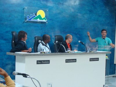 Já está na Câmara de Manhumirim a LDO para 2016