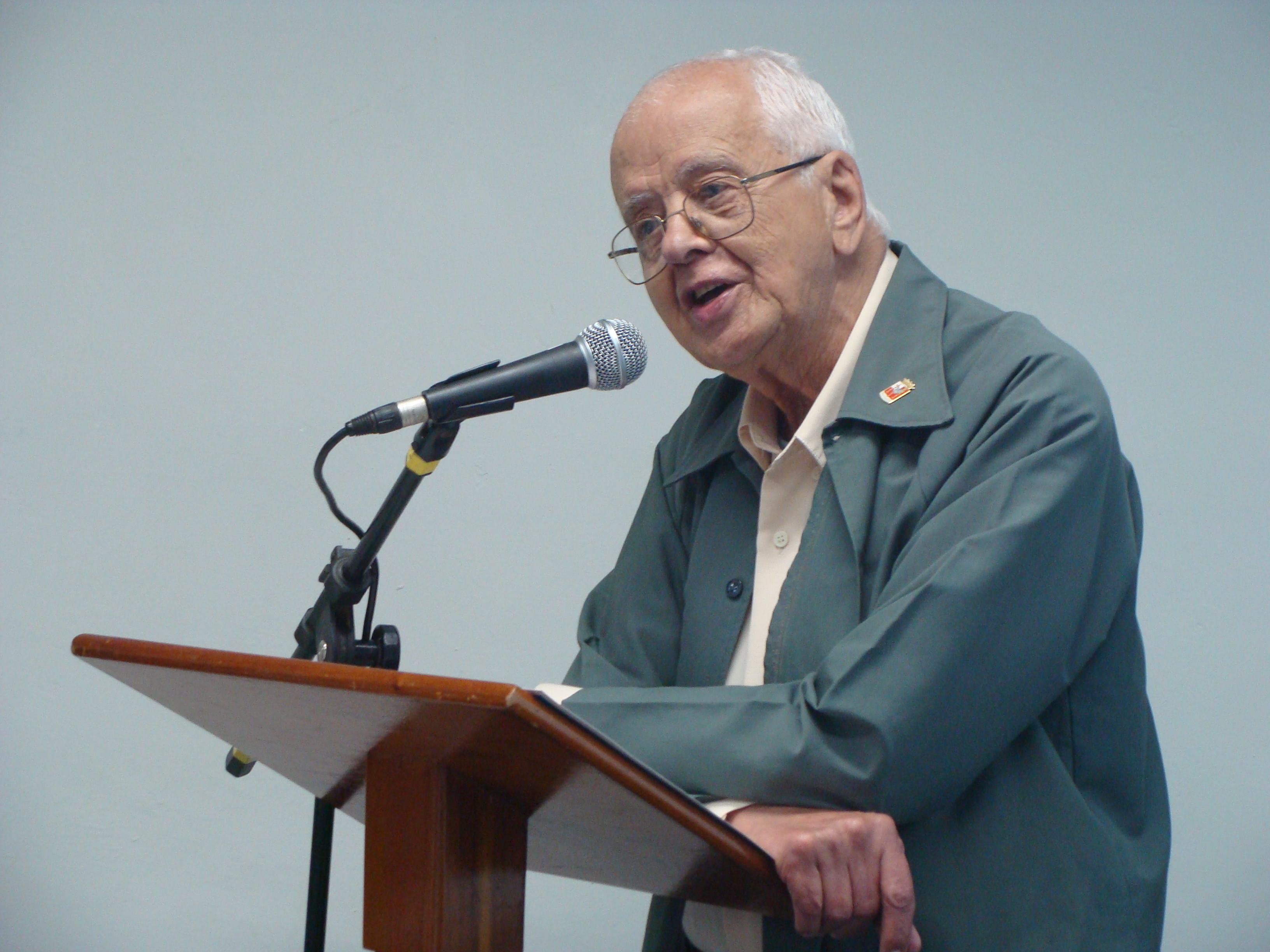 Universidade Aberta chega em Manhumirim através do CVT