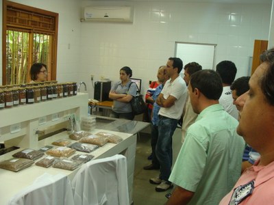 Comitiva de Manhumirim busca apoio para projeto de recuperação das nascentes