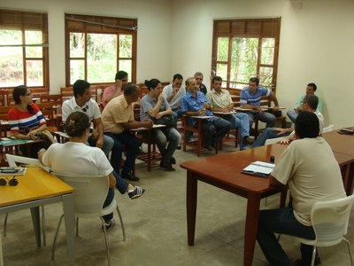 Comitiva de Manhumirim busca apoio para projeto de recuperação das nascentes