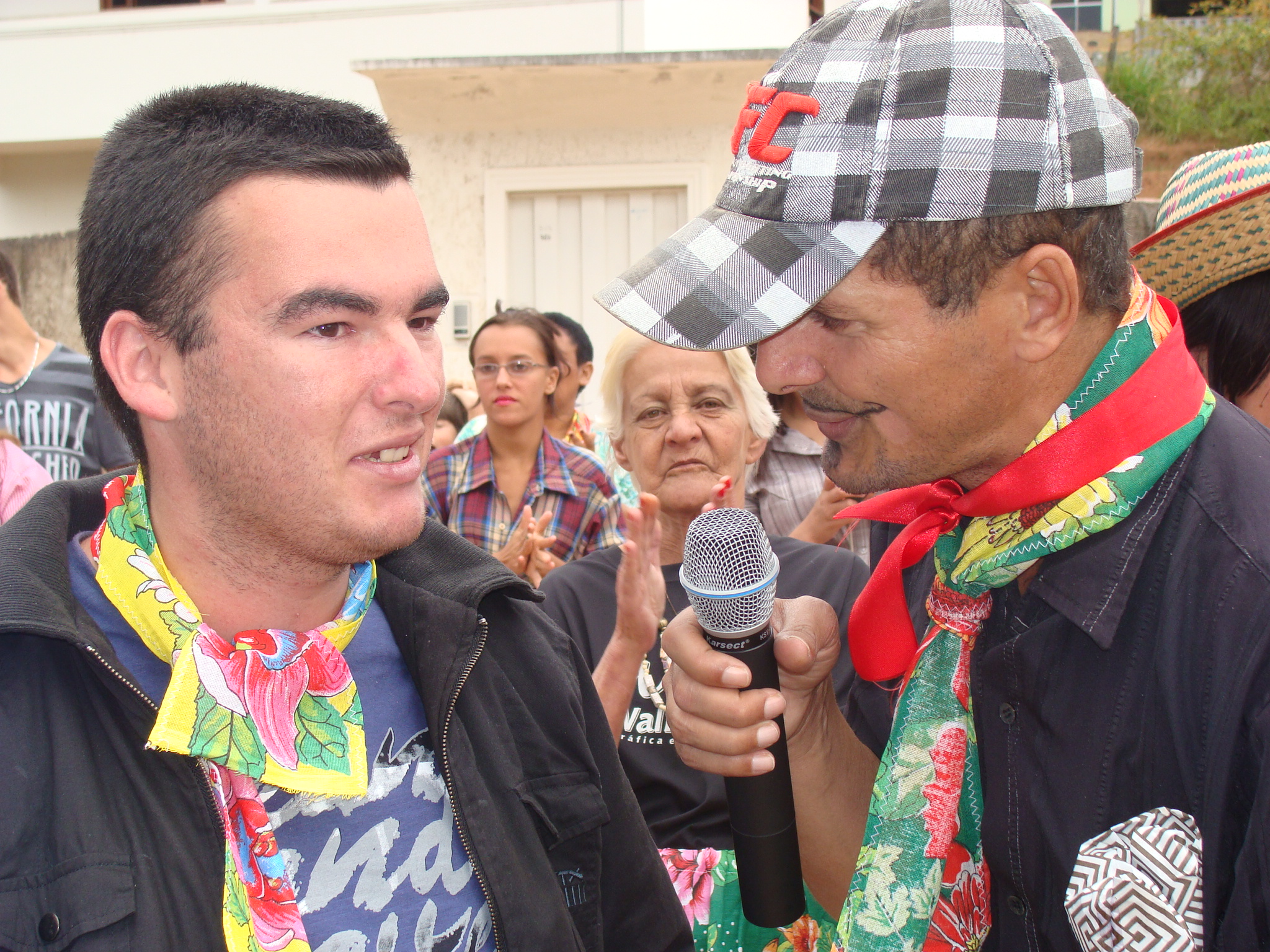 Arraiá do CAPS: festa com muita cor e alegria