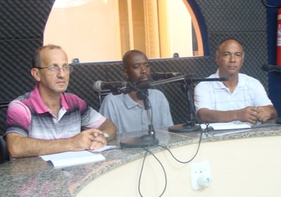 Presidentes atual e eleito para 2015 dão entrevista na Rádio Manhumirim AM