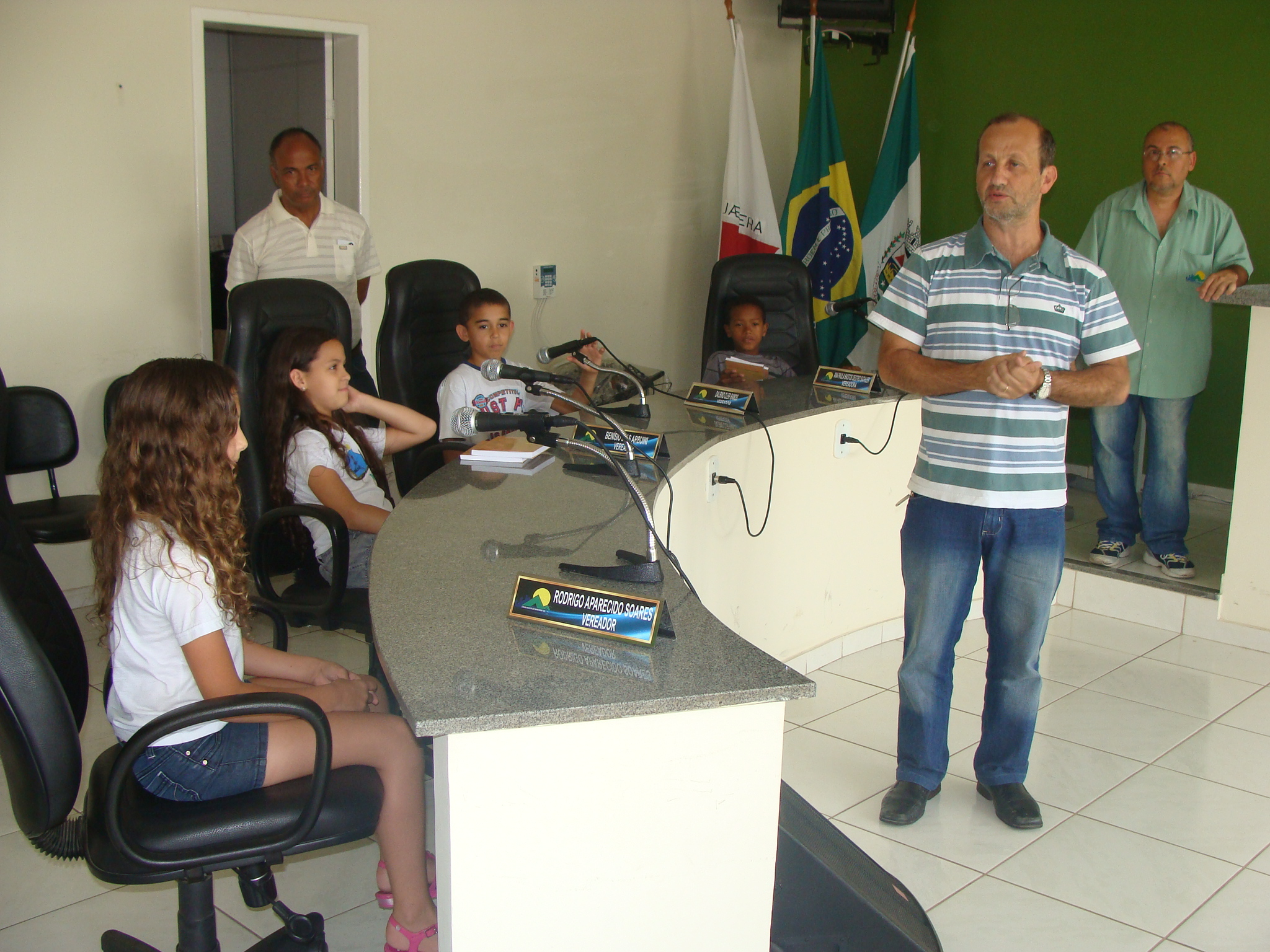 Alunos da Escola Alfredo Breder visitaram a Câmara