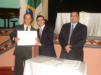 Justiça Eleitoral diploma eleitos em Manhumirim