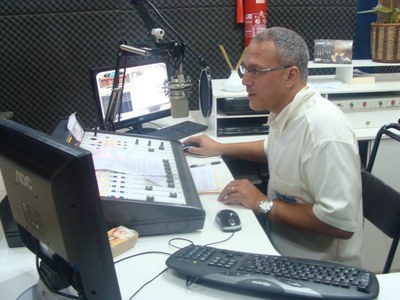 Presidentes atual e eleito para 2015 dão entrevista na Rádio Manhumirim AM