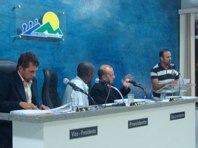 Já está na Câmara de Manhumirim a LDO para 2016