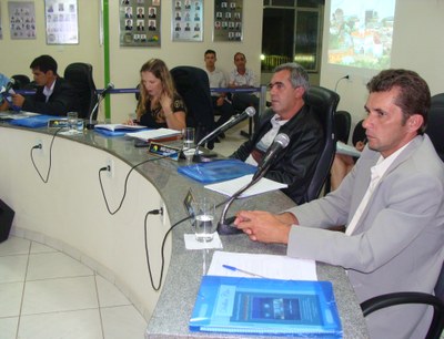 Da direita para a esquerda, vereadores Dalbino Cler, Benísio Arbuine, Ana Paula Destro e Rodrigo Soares.