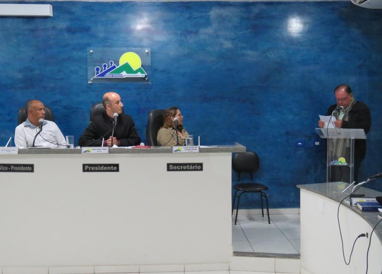 Adel 21 jun 4 Adel 21 jun 4