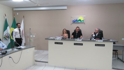 Moção João Guilherme 2 Moção João Guilherme 2