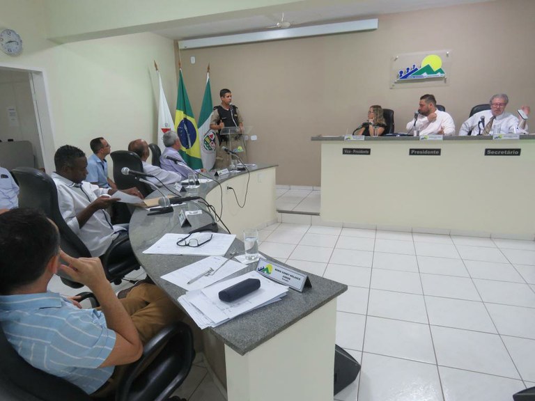 Tenente na tribuna 2 Tenente na tribuna 2