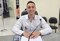 Calçamento e iluminação para Barra do Lessa