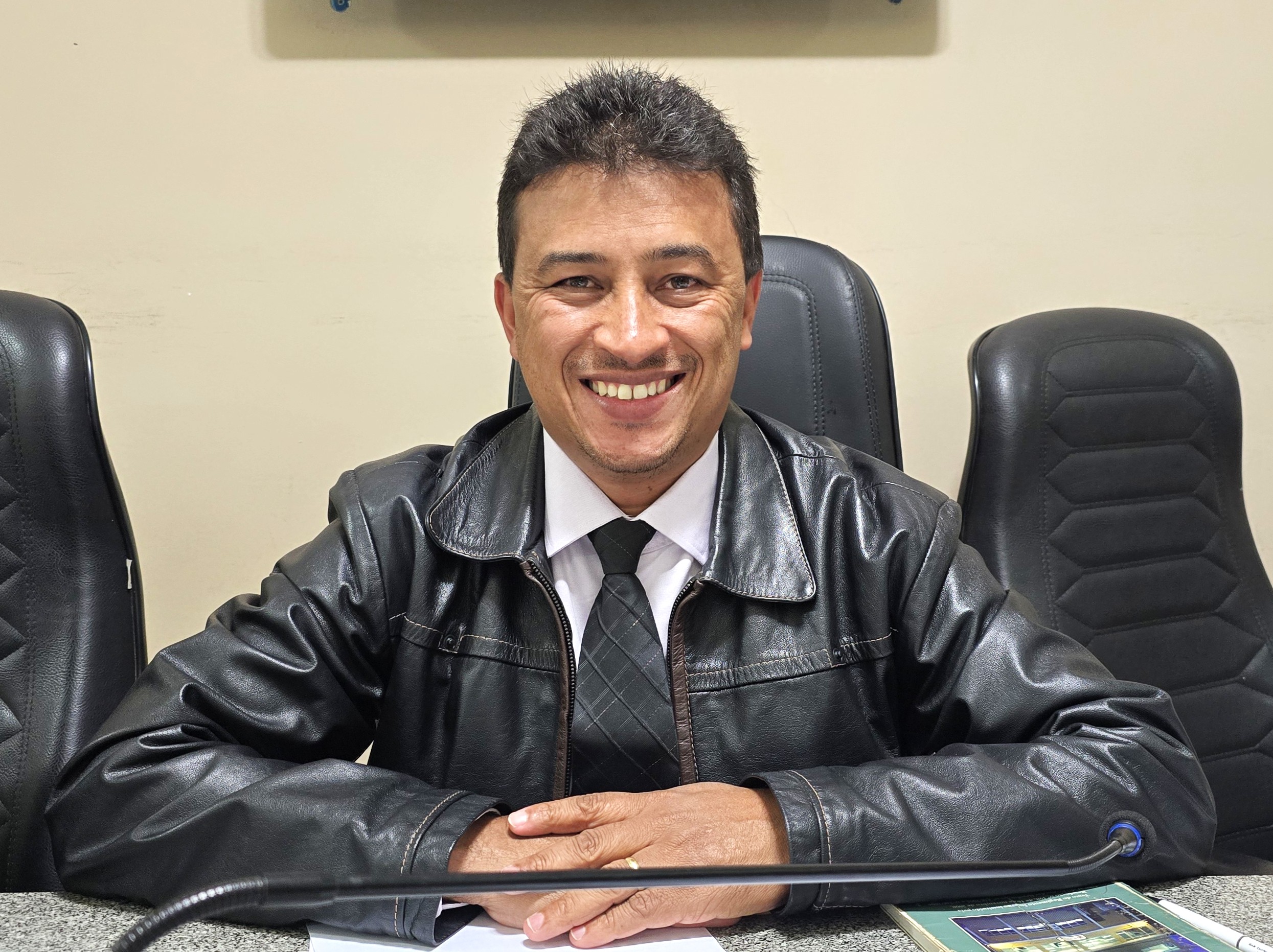 Entorno do trevo na Praça dos Trabalhadores precisa reforçar a sinalização de trânsito