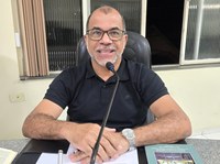 Escadaria que liga Ruas Caetano Flora e Rua Nunes da Rosa precisa de revitalização