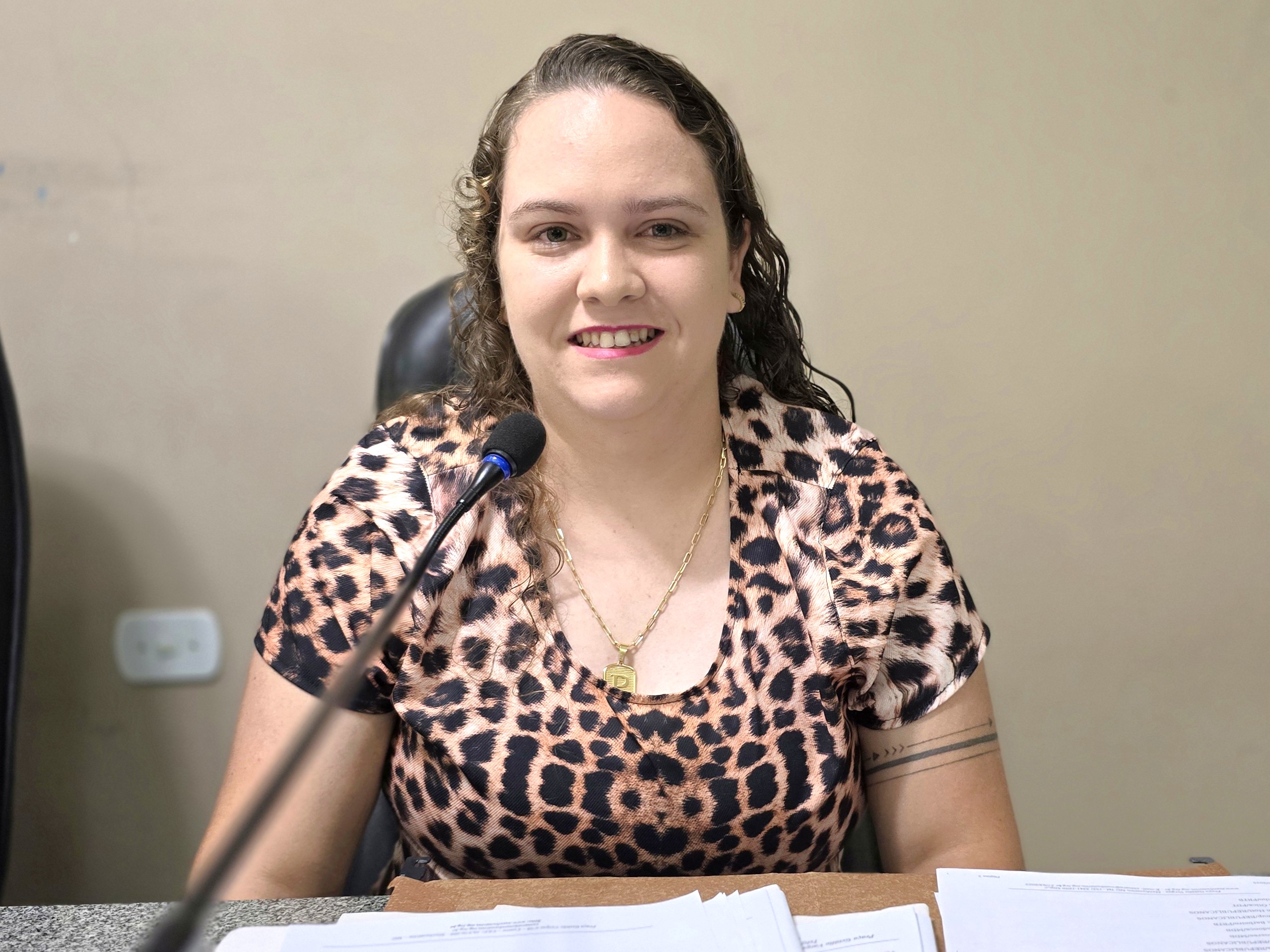 Indicação defende calçamento sentido à fazenda terapêutica AMAR