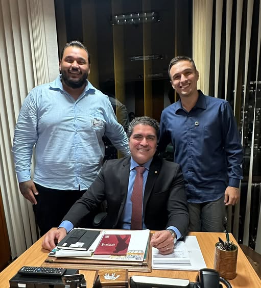 Indo à XXVI Marcha a Brasília em Defesa dos Municípios vereadores também levaram demandas ao Congresso Nacional