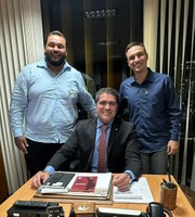 Indo à XXVI Marcha a Brasília em Defesa dos Municípios vereadores também levaram demandas ao Congresso Nacional