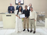 Moção da Câmara congratulou Carla Rafaela do Salão Candelis