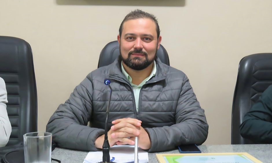 Pedido de adequação da pena d’água da Praça Marisa Fully Coelho