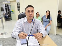 Pedido de lista de servidores especialistas em áreas da saúde e o número de atendidos nos últimos dois meses