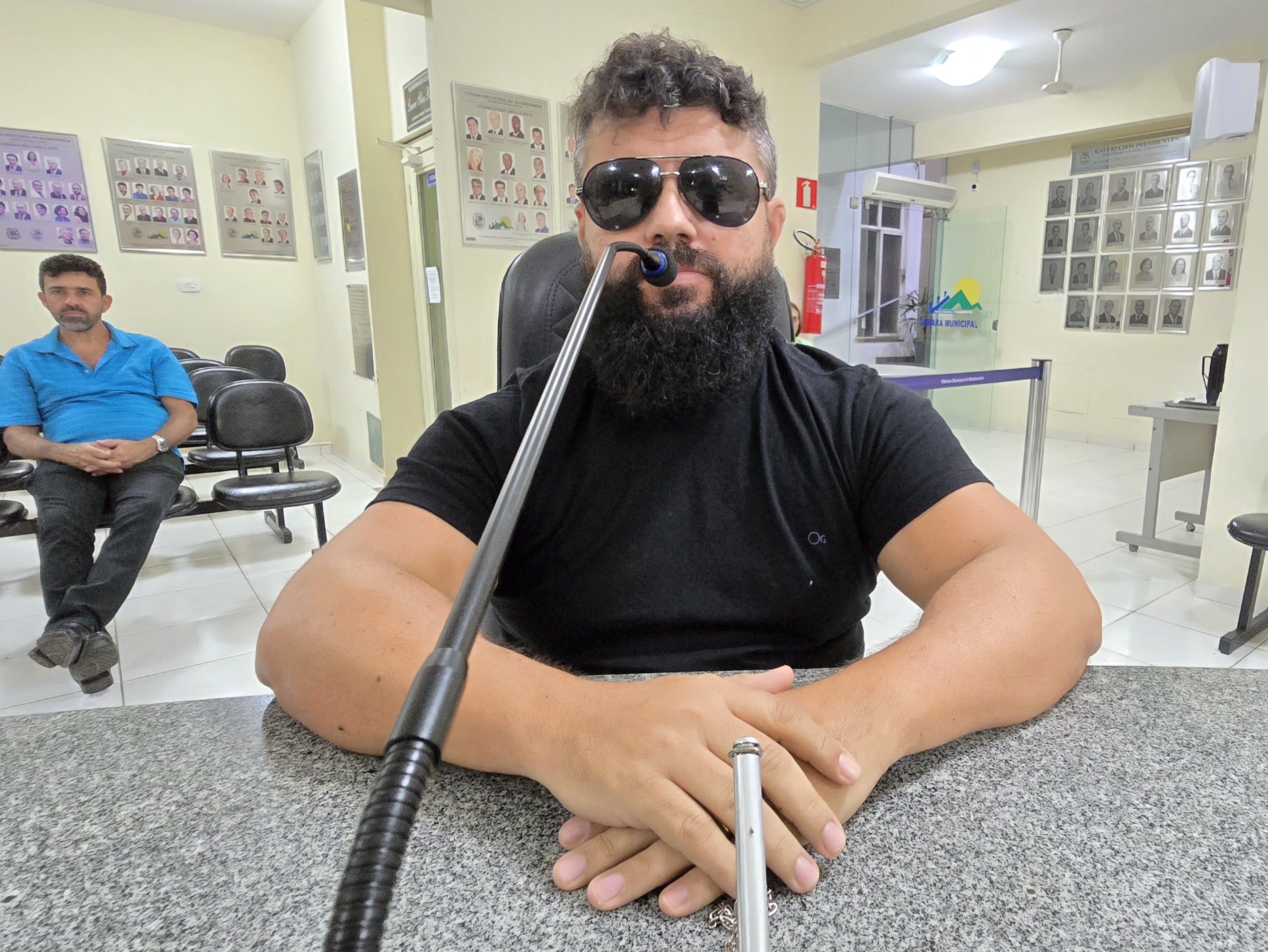 Placas de proibido estacionar para perto da Praça dos Trabalhadores