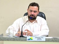 Pontes rurais precisam de corrimão e pátio da Prefeitura de mais infraestrutura