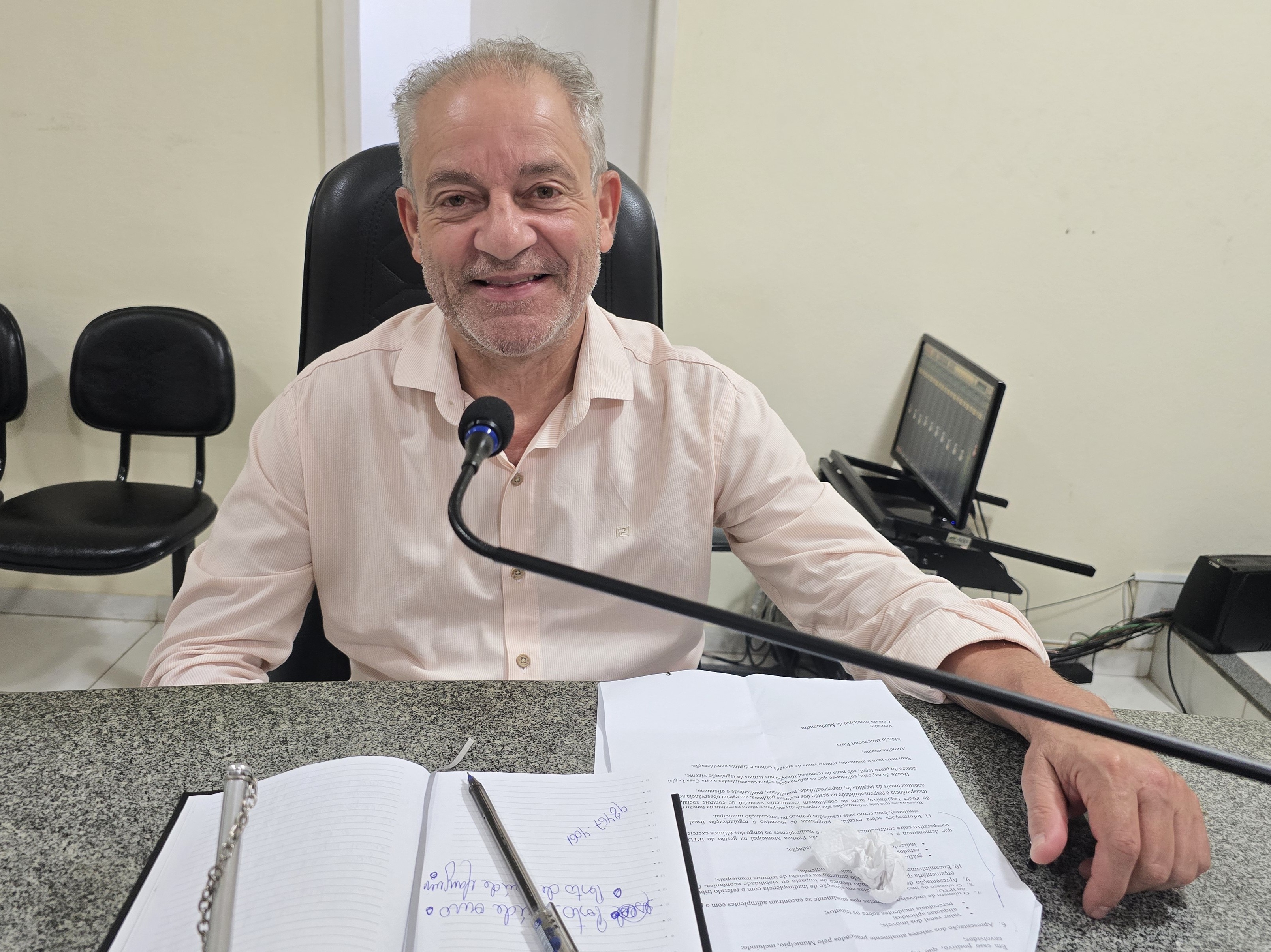 Requerimento pede informações sobre a situação fiscal do Município