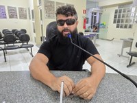 Requerimento pediu informações sobre poda de árvores da Praça no Bairro Roque 