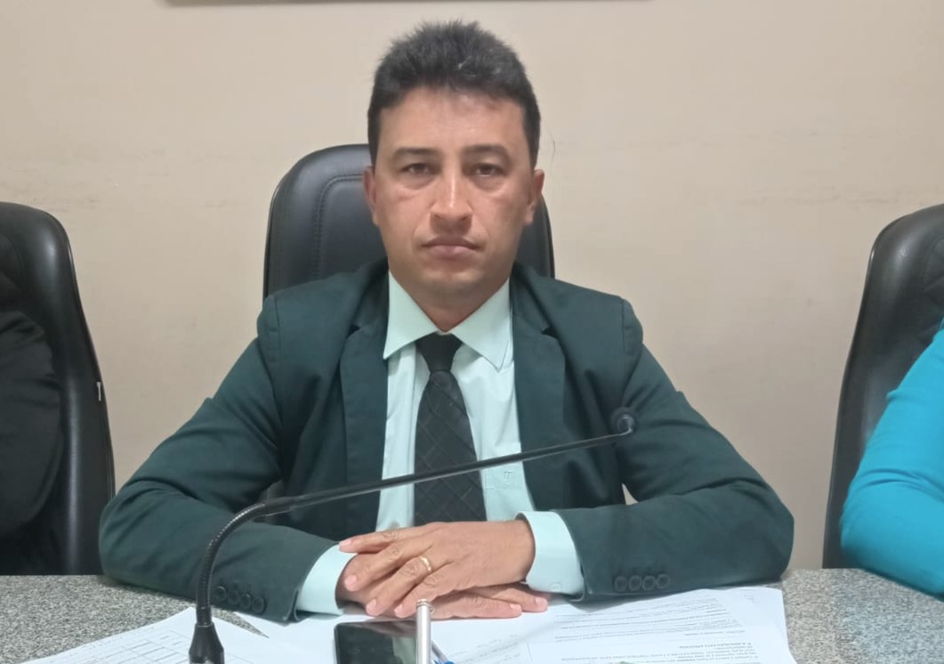 Requerimento pergunta quem são os servidores da fiscalização de obras de convênios e licitações