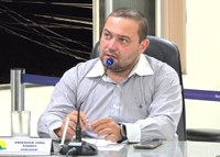 Rua Ilvarina Gonçalves da Silva também precisa da conclusão de calçamento