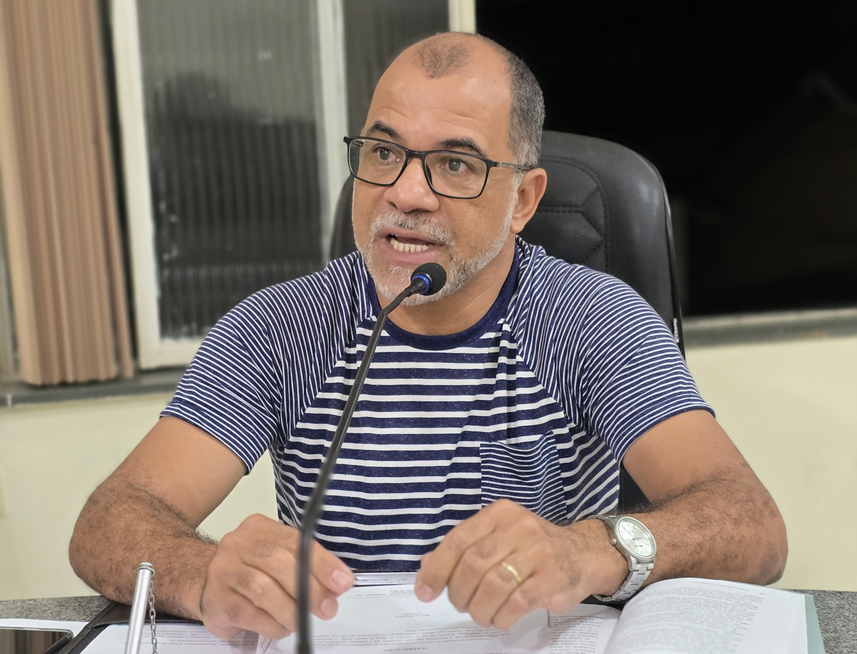 Veículos abandonados nas ruas foram tema na Câmara