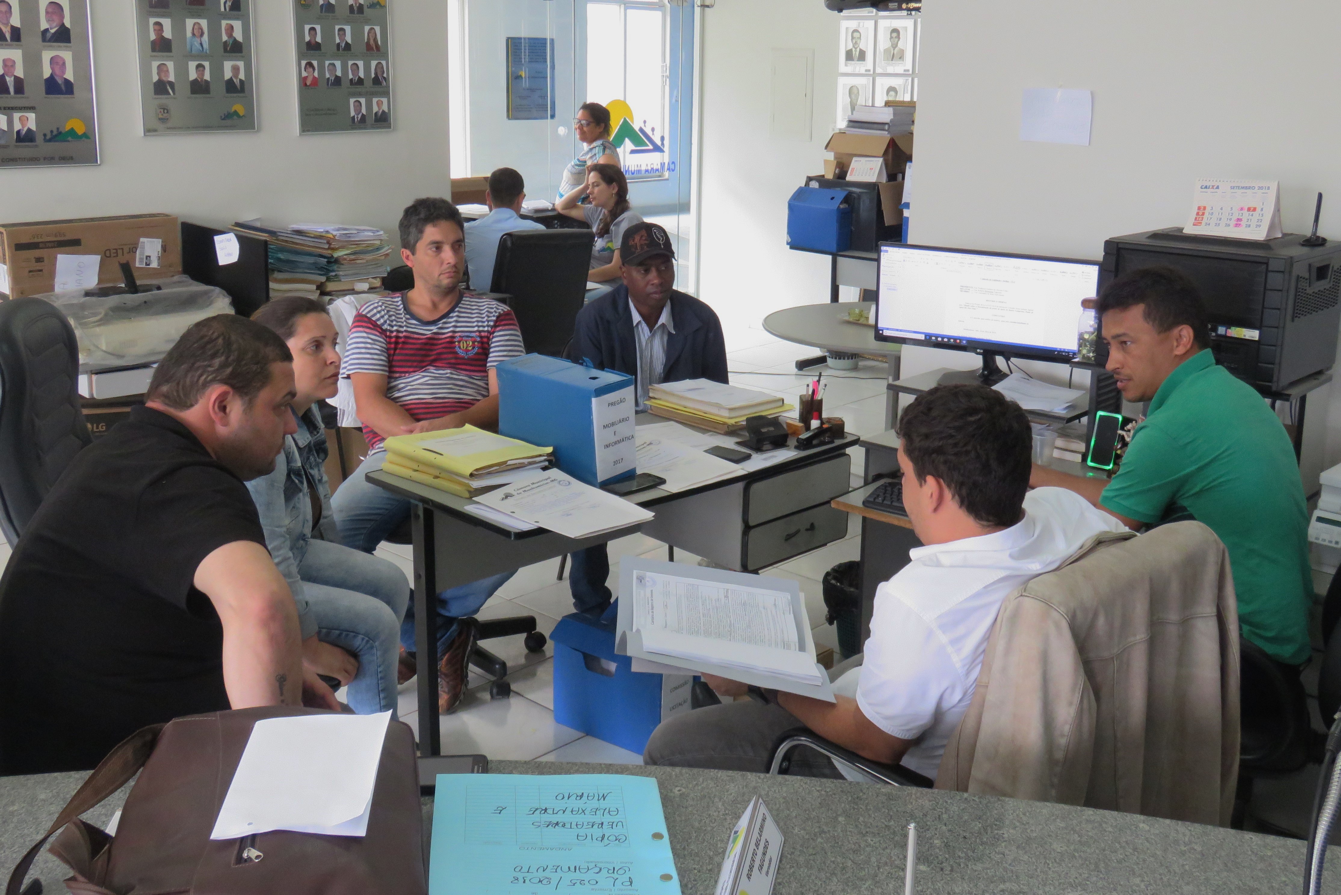 Vereadores fazem mais uma reunião das comissões