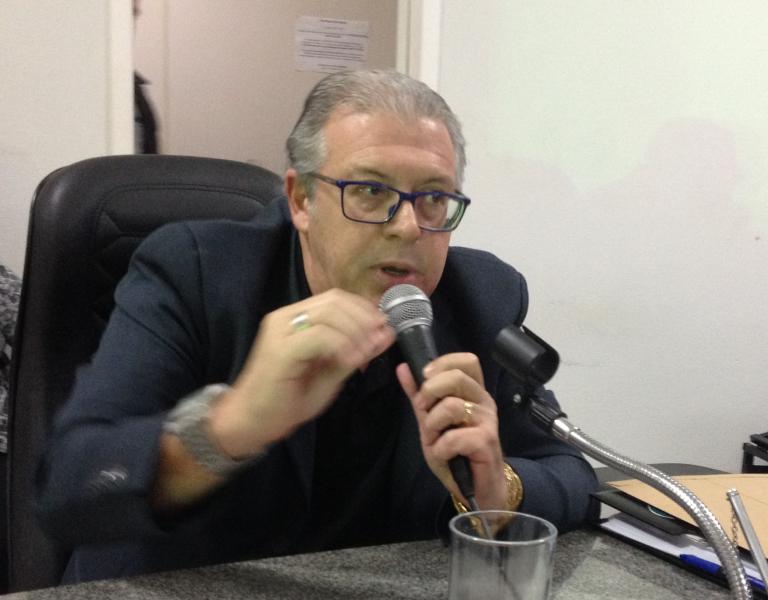 Projeto de lei pretende criar Academia Manhumiriense de Letras